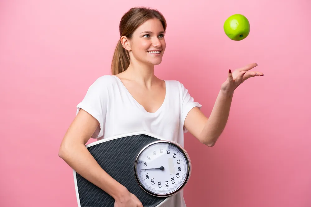 una mujer sabe como perder peso sin sentir hambre