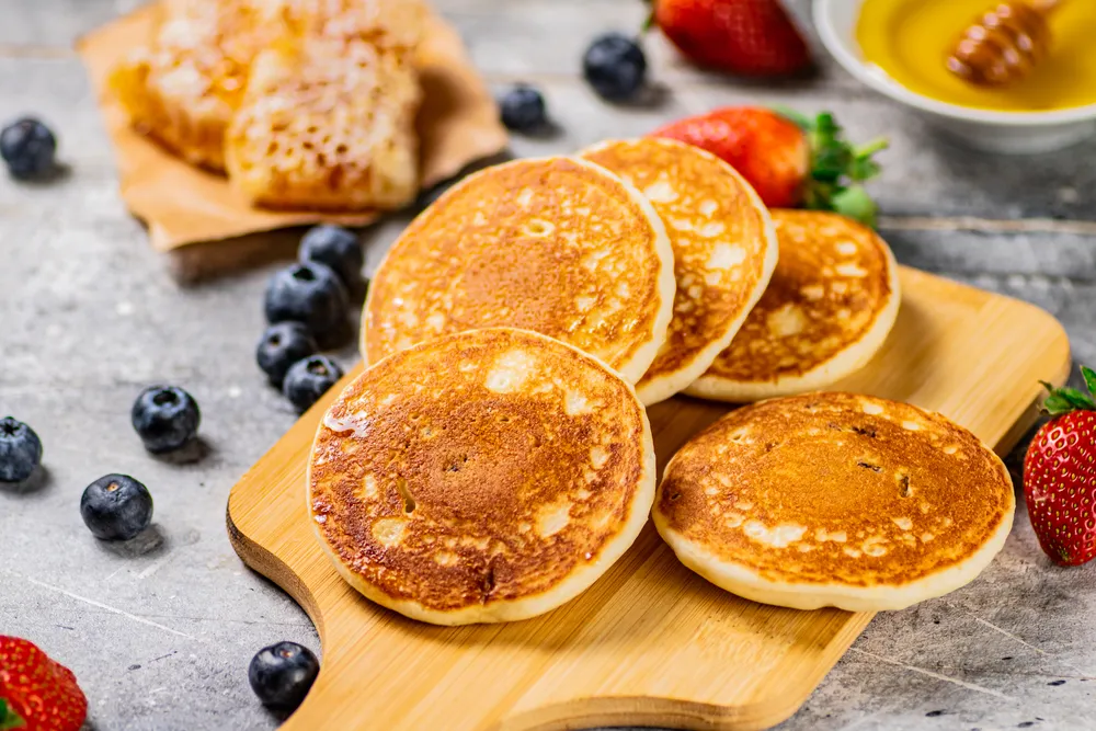 panqueques esponjosos con fruta