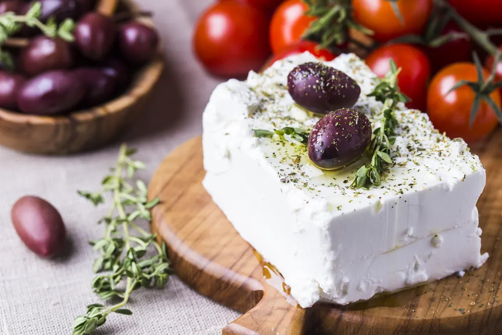 queso feta con verduras