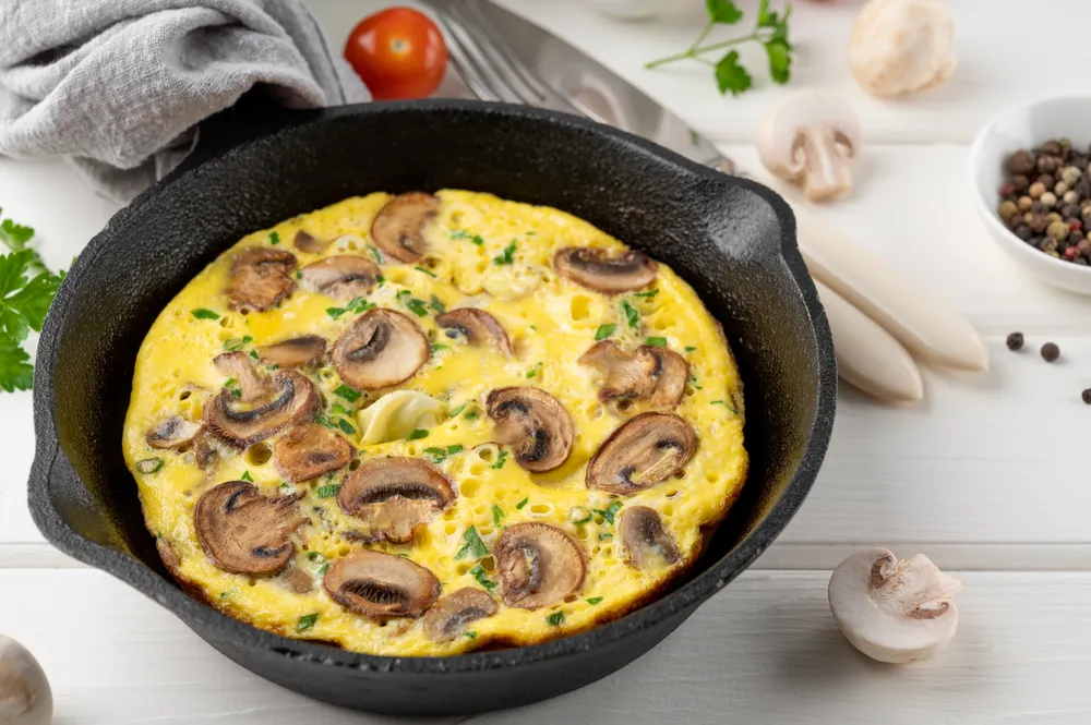 tortilla de champiñones para un desayuno fit