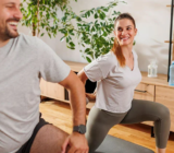 Ejercicios para parejas! ¿Vale la pena entrenar en pareja? ¡El consejo del entrenador!